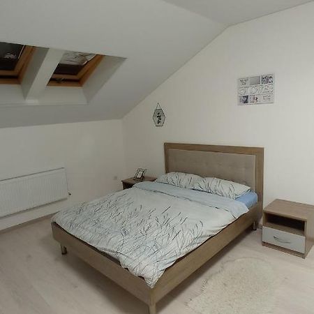 Appartamento Apartament Buk Rivne Esterno foto